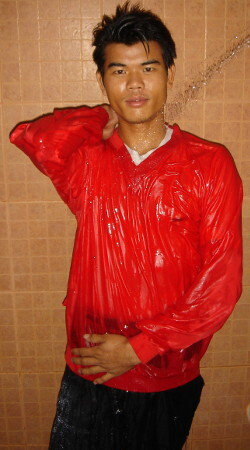 anorak windshirt red under shower