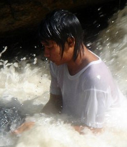 wet jeans shirt thailand